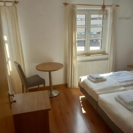 Hotel Krone Bad Cannstatt-3